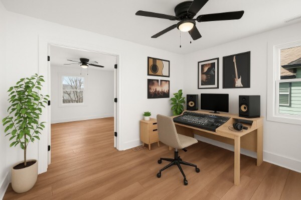 Building Photo - 910 Apex St