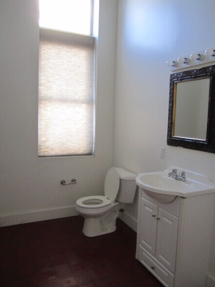 Bathroom - 43 N 3rd St