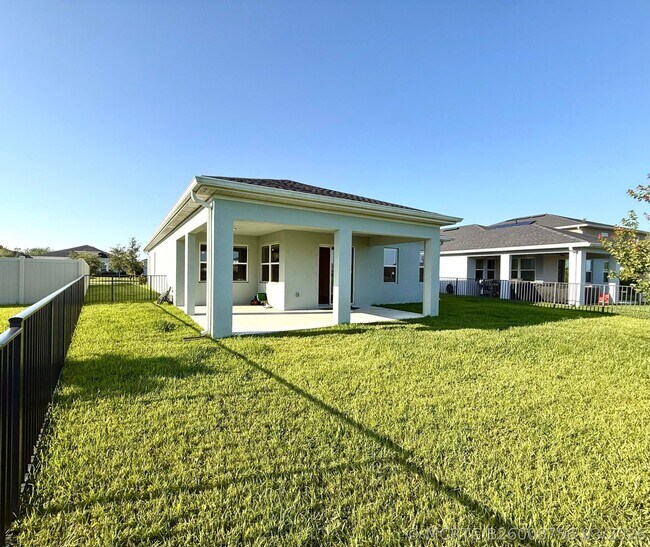Building Photo - 10819 Pacini Wy
