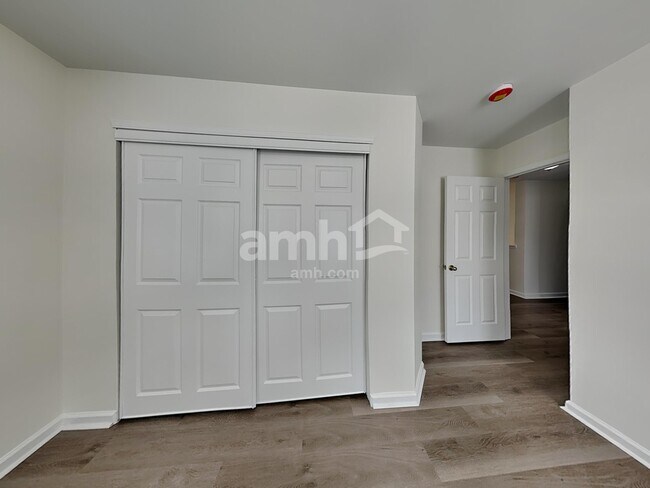 Building Photo - 402 Annaberg Ln