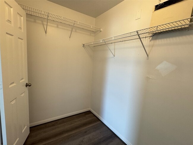 Building Photo - 21543 Falvel Misty Dr