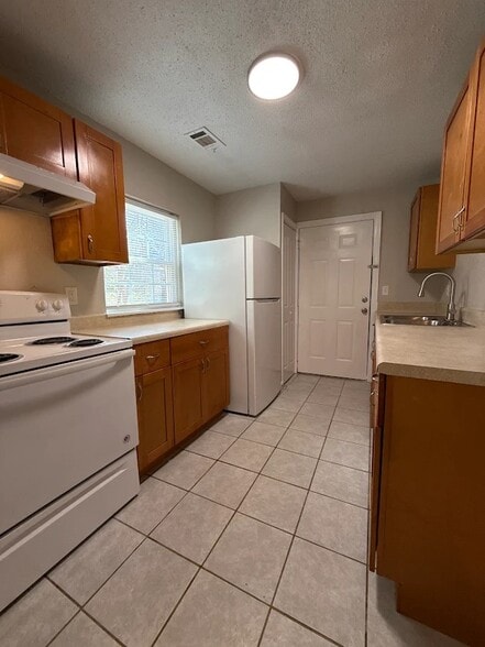 Building Photo - 197 South Ave SE