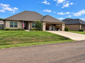 Building Photo - 2311 Camryn Ln