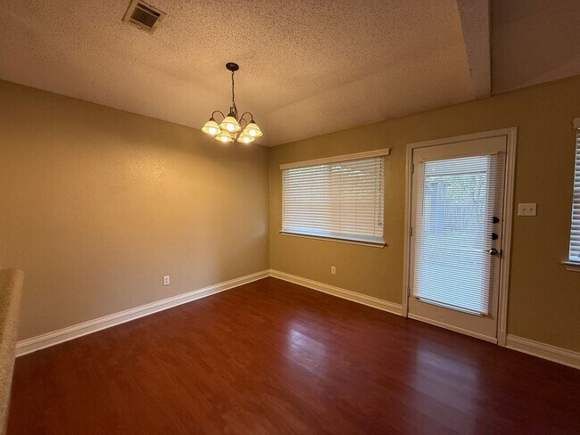 Building Photo - 3501 Dorothy Jane Dr