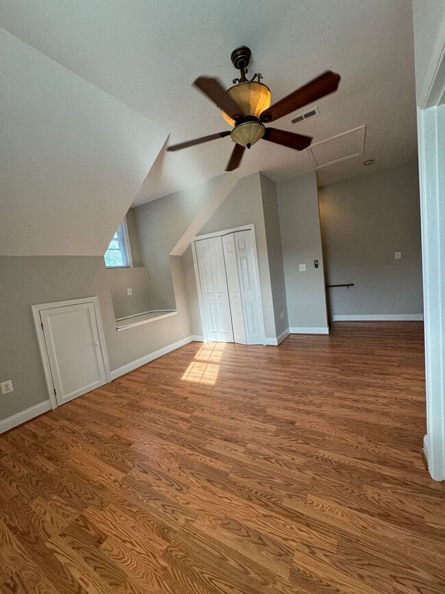 Building Photo - 67 E Shirley Ave