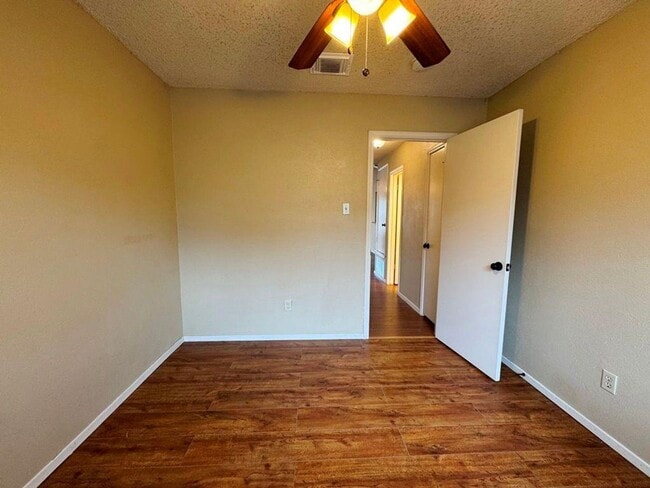 Building Photo - Come see this great single-story home available in Buckingham Estates subdivision!