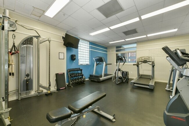 Building Photo - 4 Canal Park