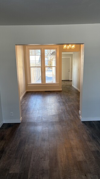 Building Photo - 51 W 14th St