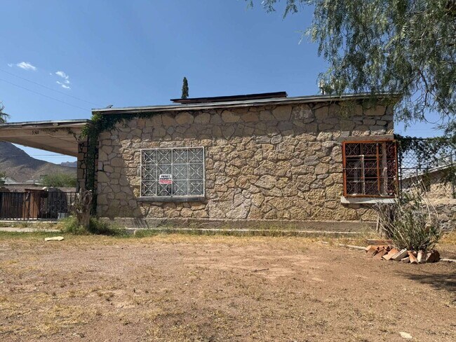 Building Photo - 3501 Taylor Ave