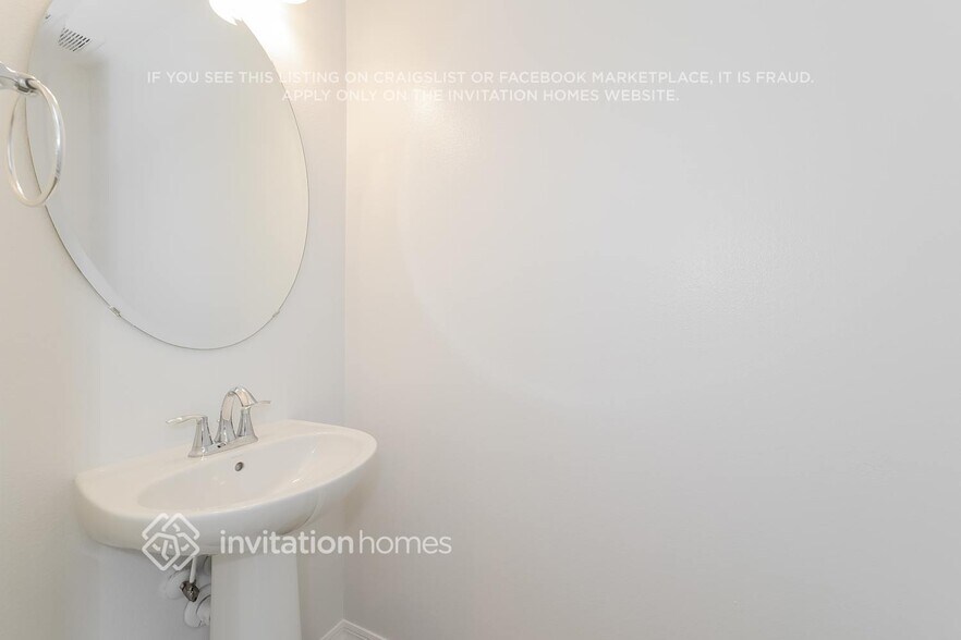 Building Photo - 1157 Flowing Tide Dr