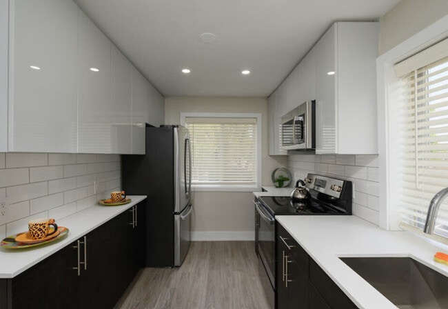Building Photo - North Lane Apartments