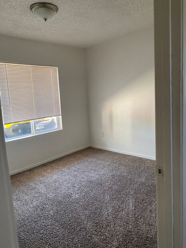 Building Photo - happyvalley5410