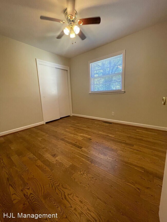 Building Photo - 3 br, 2 bath House - 106 Graeme Drive