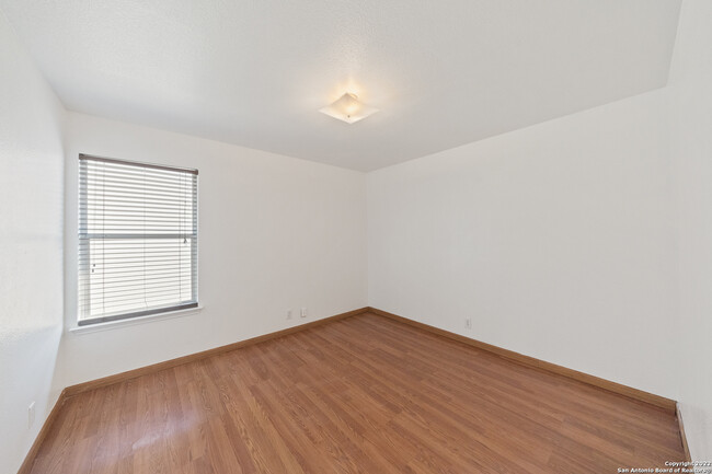 Building Photo - 5519 Red Canyon