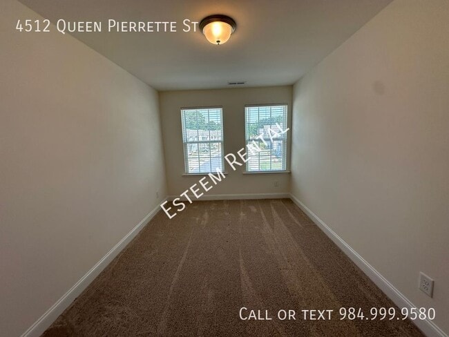 Building Photo - 4512 Queen Pierrette St