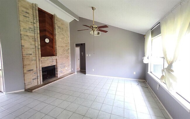 Building Photo - 8354 S Meadow Bird Cir