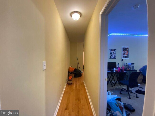 Building Photo - 1723 N 17th St