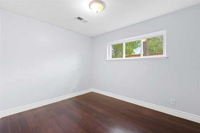 Building Photo - 10219 Chatterton Dr