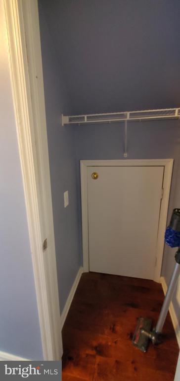 Building Photo - 8202 Catbird Cir