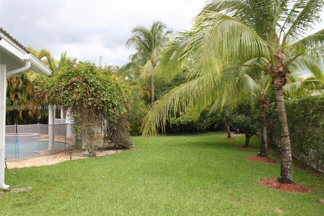 Building Photo - 870 Reflection Ln