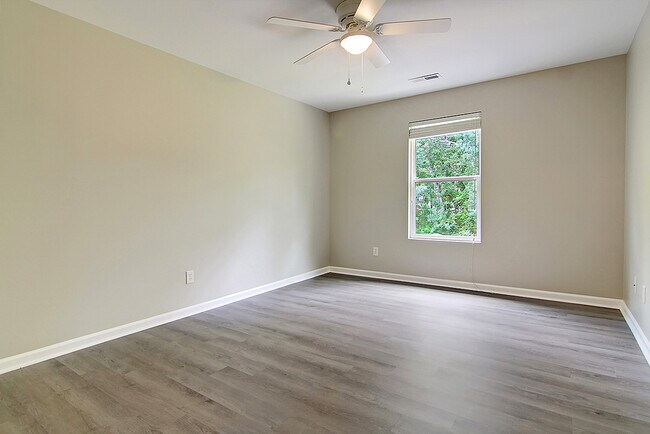 Building Photo - 1861 Cornsilk Dr