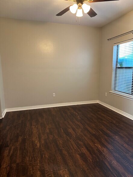 Building Photo - 5131 Butter Creek Ln
