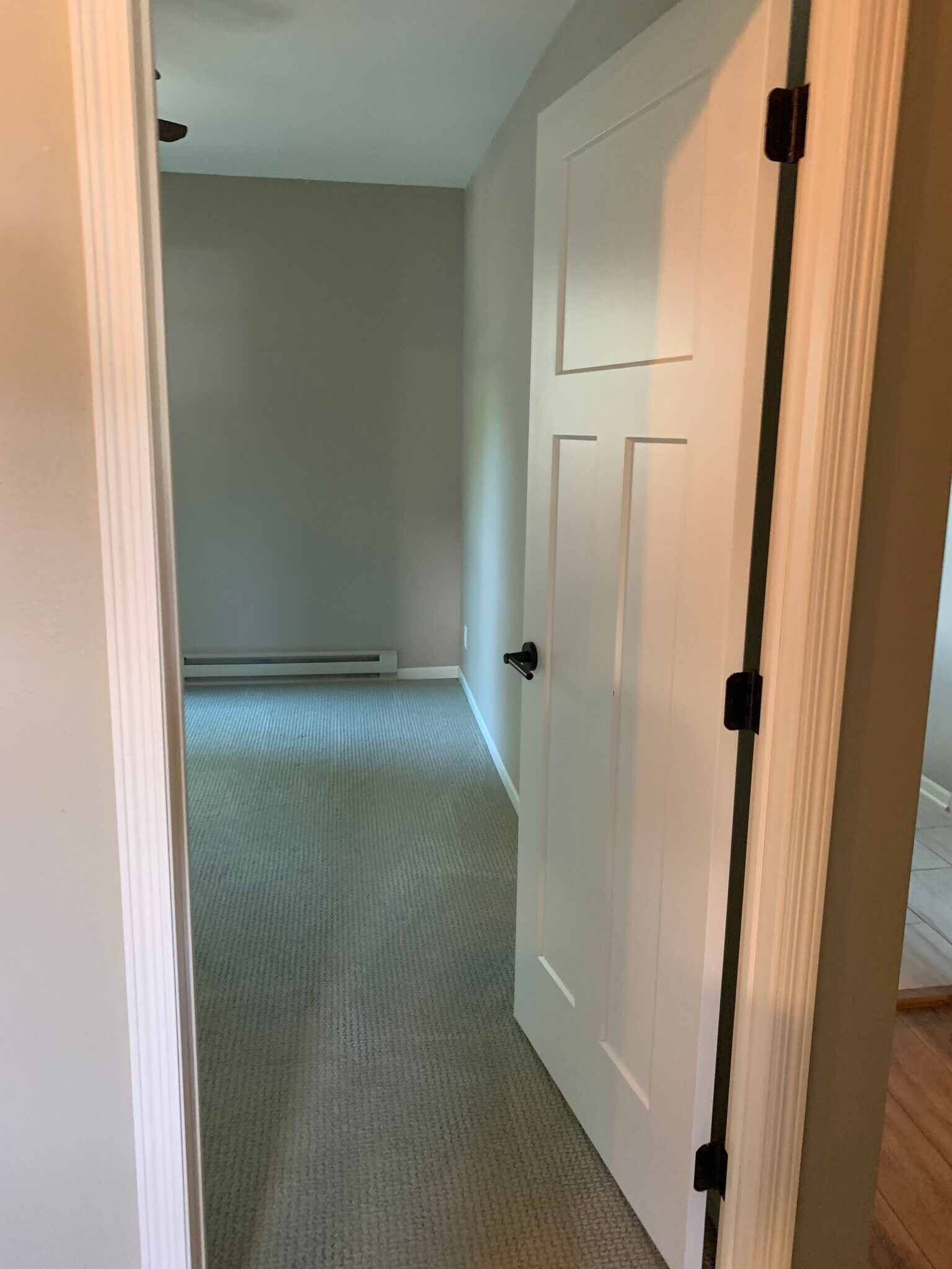 Building Photo - 465 W 5th St