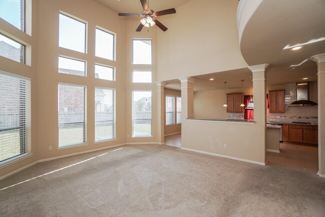 Building Photo - 215 Promenade Estates Ln