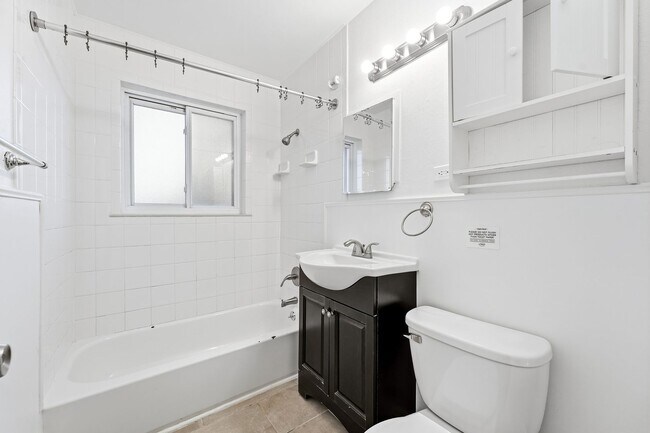 Building Photo - 5320 E Thrill Pl