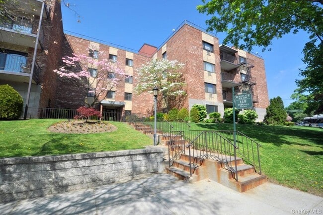 Building Photo - 119 Dehaven Dr