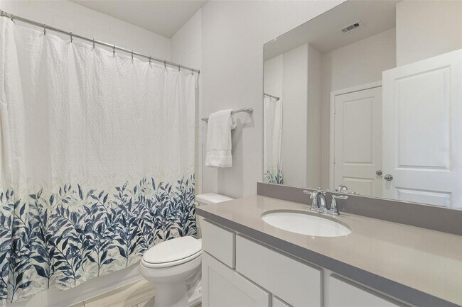 Building Photo - 17366 Camillia Trails