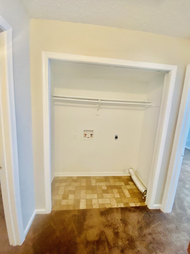 Building Photo - Beautiful 2 Bed Waterfront Townhome in Virginia Beach FOR RENT by PMI VA