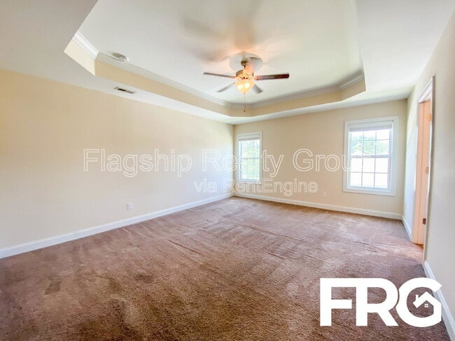 Building Photo - 112 Quail Hollow Dr