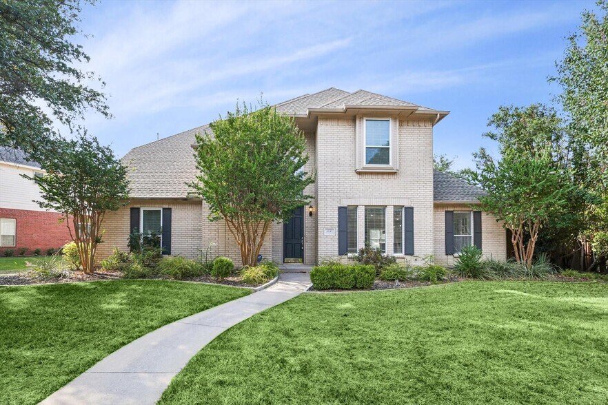 Building Photo - 6043 Fieldstone Dr