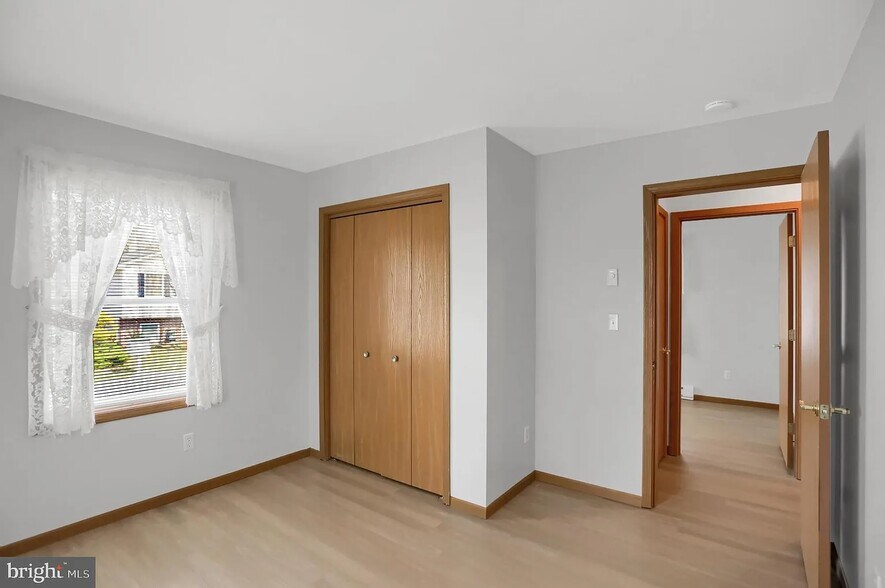 Building Photo - 288 Ghaner Dr