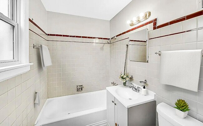 Building Photo - 8900 S Dauphin Ave