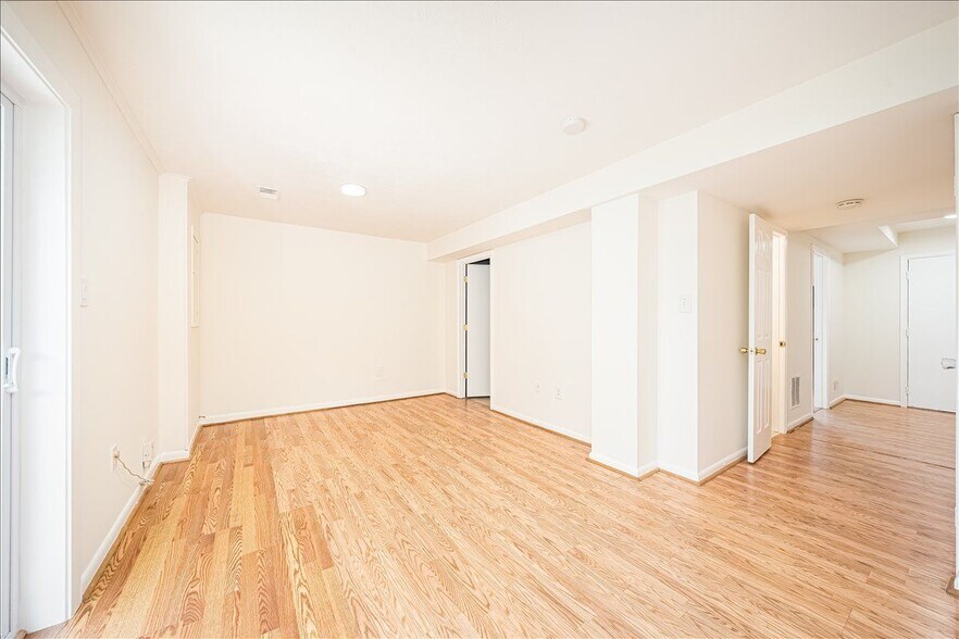 Building Photo - 63 Timber Rock Rd