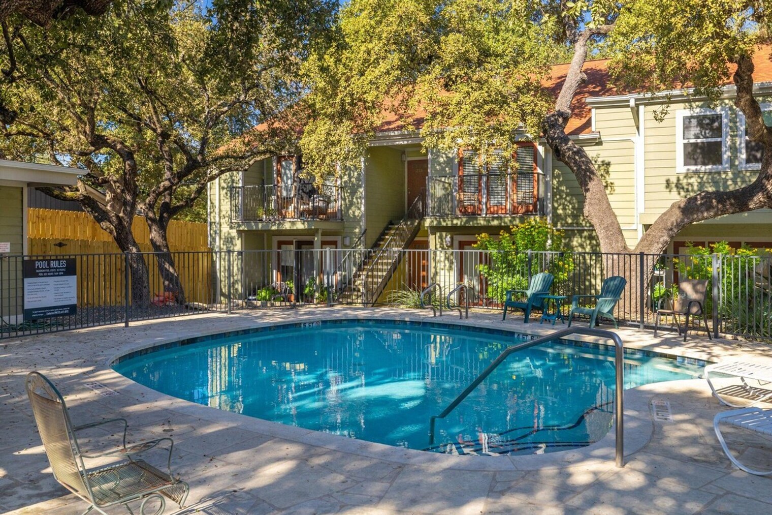 Building Photo - 1601A Southgate Cir