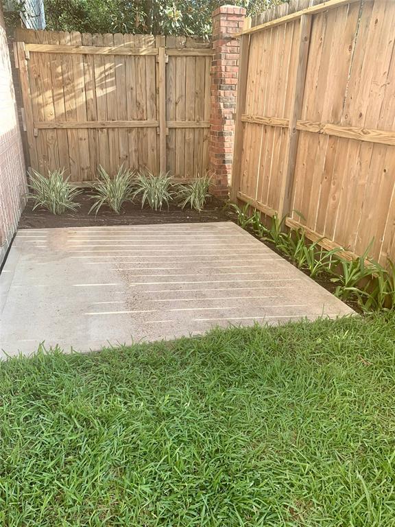 Building Photo - 1942 Fairview St