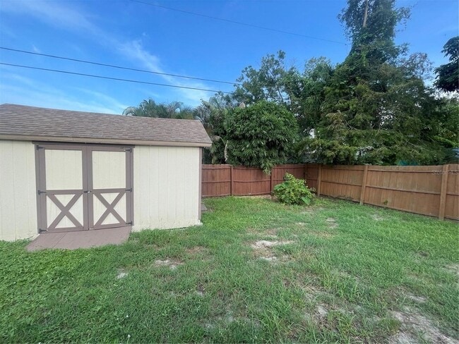Building Photo - 6806 S Gabrielle St