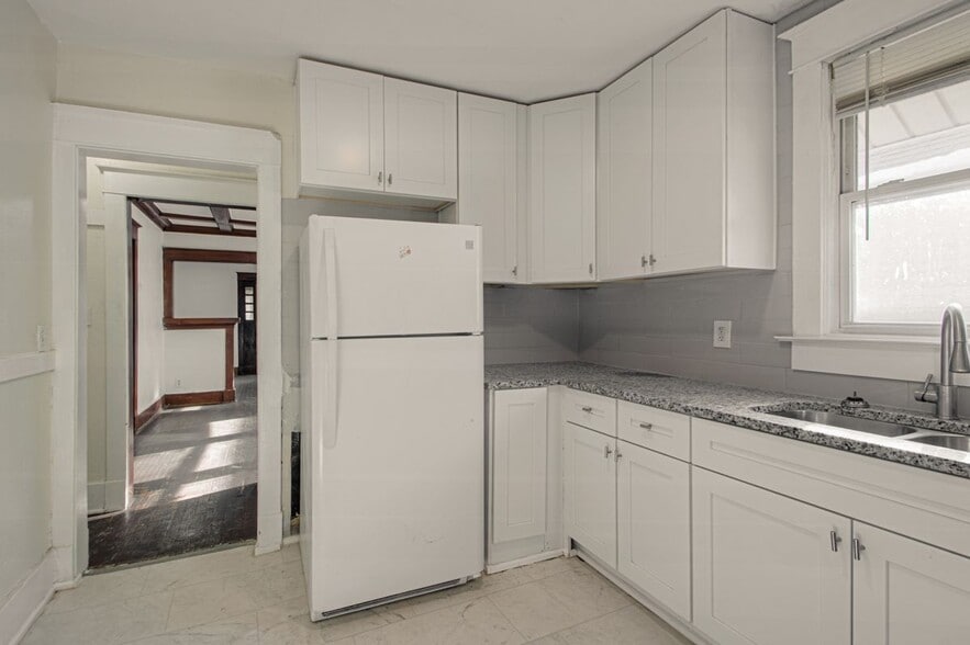 Building Photo - 3626 Bellefontaine Ave