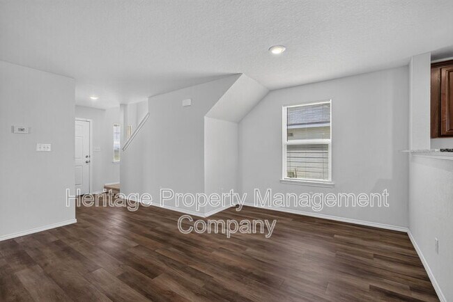 Building Photo - 6326 Willow Point Blvd