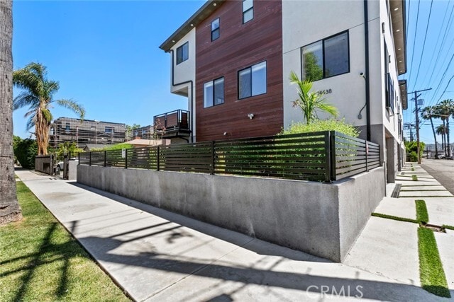 Building Photo - 14438 Tiara St