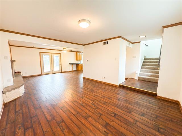 Building Photo - 8636 Strathmore Dr