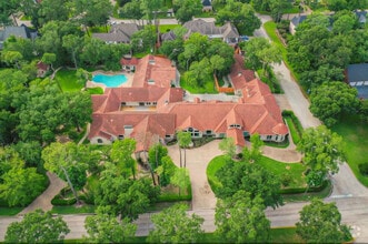 Building Photo - 8902 Cypresswood Dr