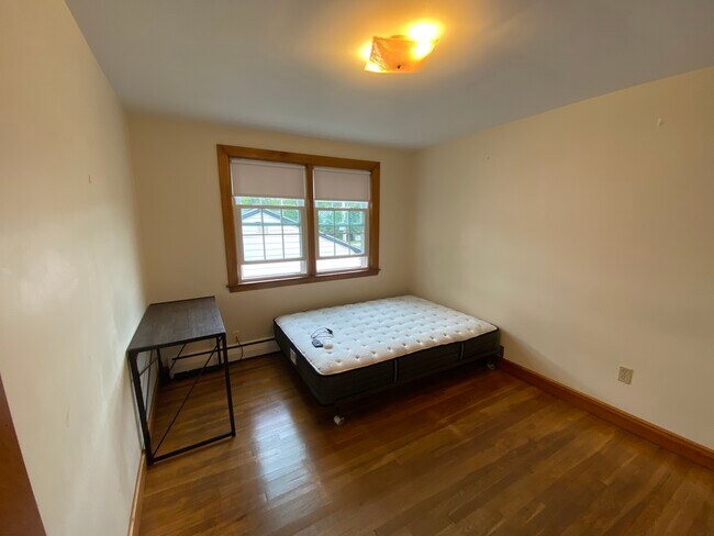 Building Photo - 247 South St