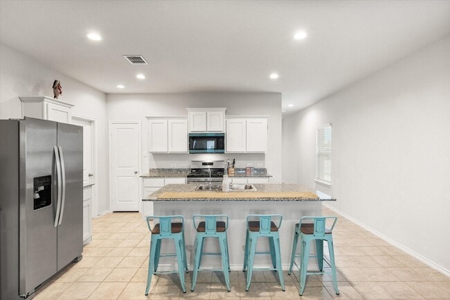 Building Photo - 105 Greengate Dr