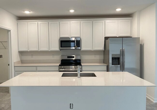 Building Photo - 3931 Willowbrook Dr, Edgewater, FL 32141