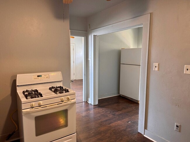 Building Photo - 1818 Collins Ave