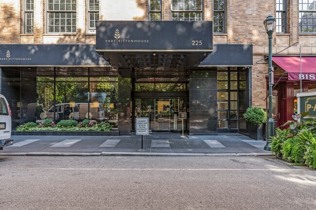 Building Photo - Parc Rittenhouse